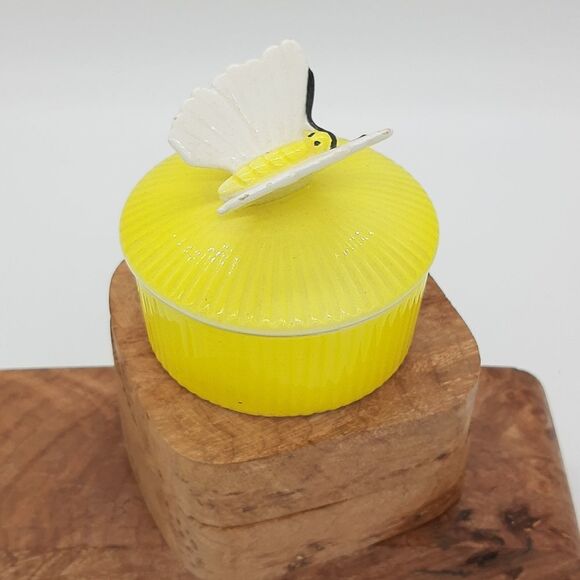 FITZ and Floyd Butterfly Dish with Lid - Picture 4 of 9